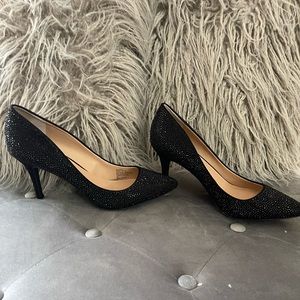 INC black bedazzled pumps